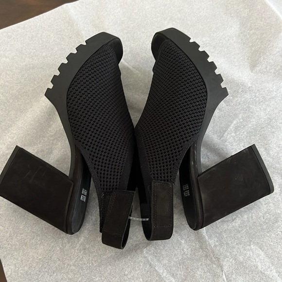 Eileen Fisher Cue Stretch Knit Sandals - Picture 7 of 9